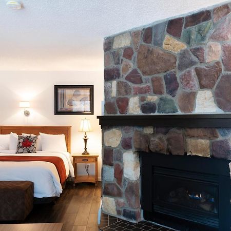 Schott'S Lake Conference & Resort Sundre Kültér fotó